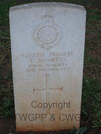 Dar Es Salaam War Cemetery - Annetts, T